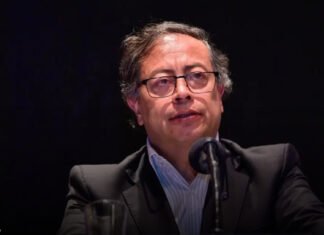 Petro denuncia un presunto fraude de 848.000 votos y afirma que no reconocerá a De la Espriella